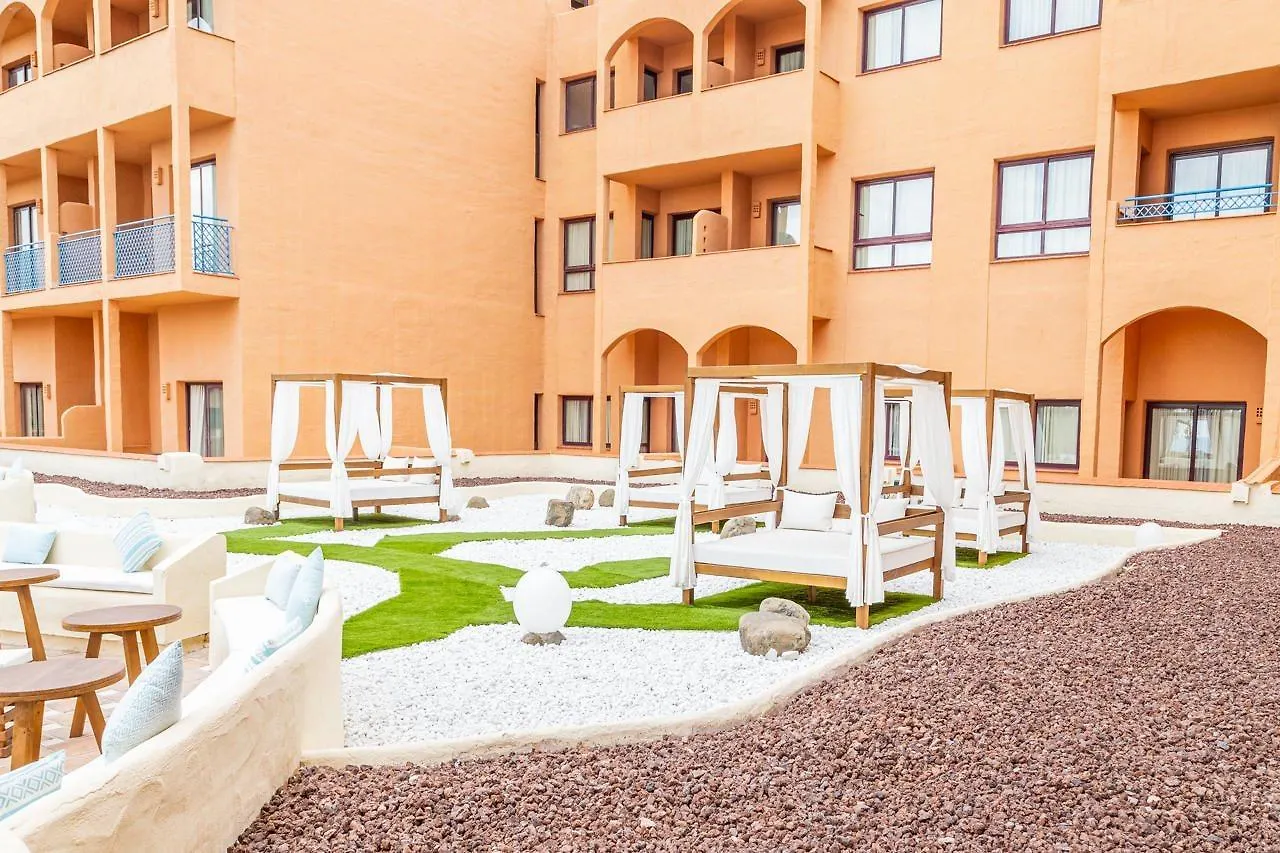 Hotel Oh Nice Caledonia エステポナ 4*,  スペイン